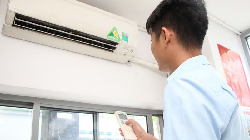 Máy lạnh liên tục tự động tắt hoặc khởi động lại có thể là dấu hiệu hư hỏng