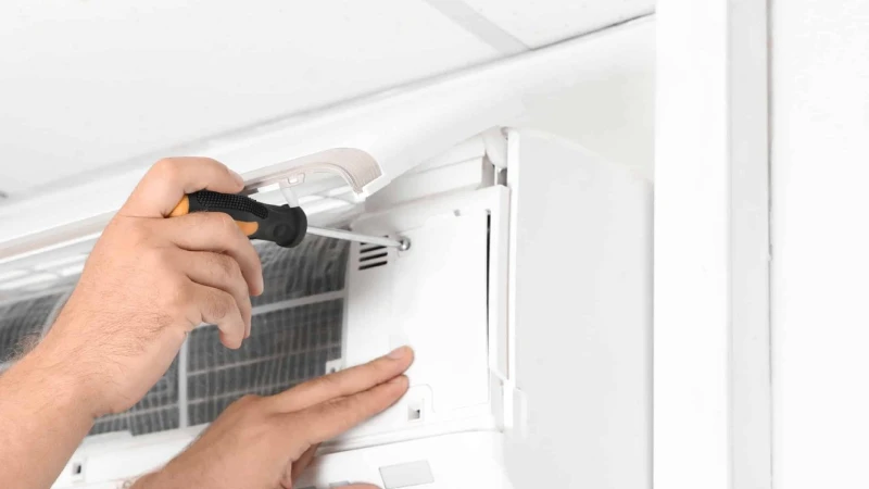 Những lý do nên chọn dịch vụ vệ sinh máy lạnh huyện Bình Chánh chuyên nghiệp