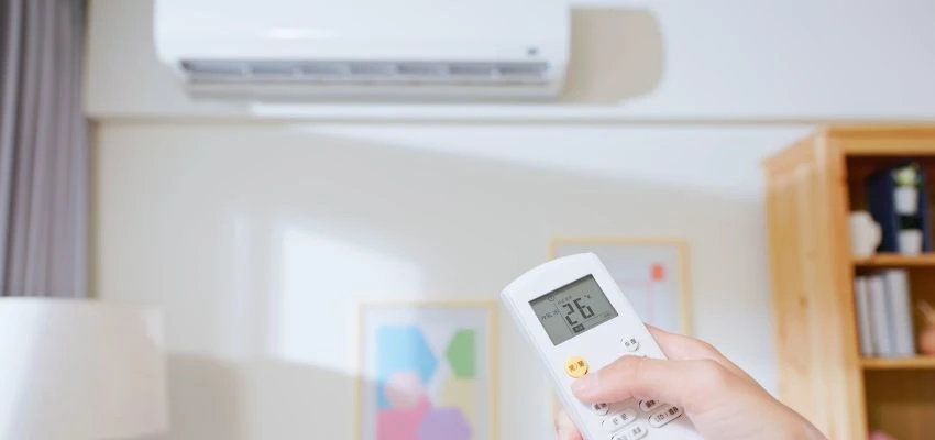 Máy lạnh Toshiba báo lỗi 18 là lỗi trên bo mạch điều khiển