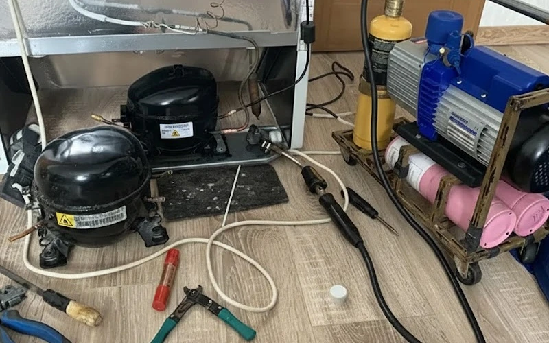 Quy trình sửa tủ lạnh xì gas bài bản của kỹ thuật viên