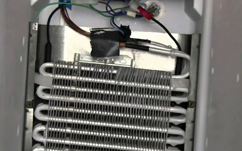 Tủ lạnh Electrolux không làm lạnh do lỗi hệ thống xả tuyết