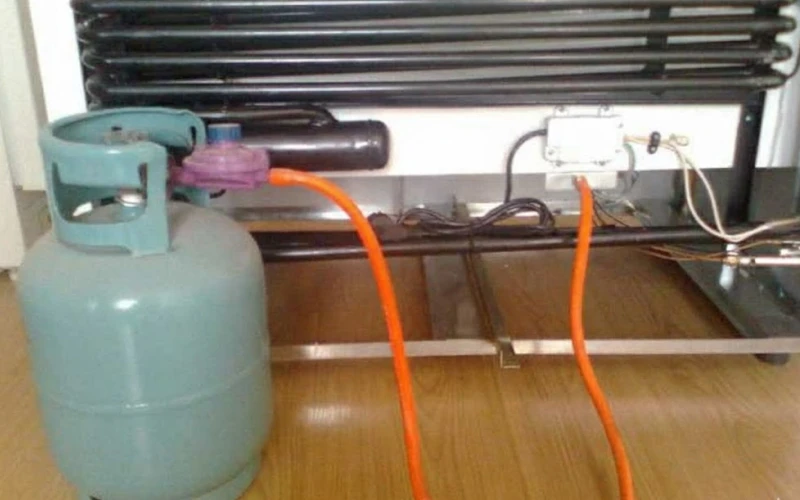 Tủ lạnh bị thiếu gas cũng dẫn đến không lạnh